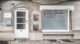 Fa&ccedil;ade du cabinet M&eacute;di Uccle, 31 square Georges Marlow &agrave; Uccle